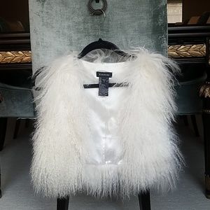 Cropped fur Vest